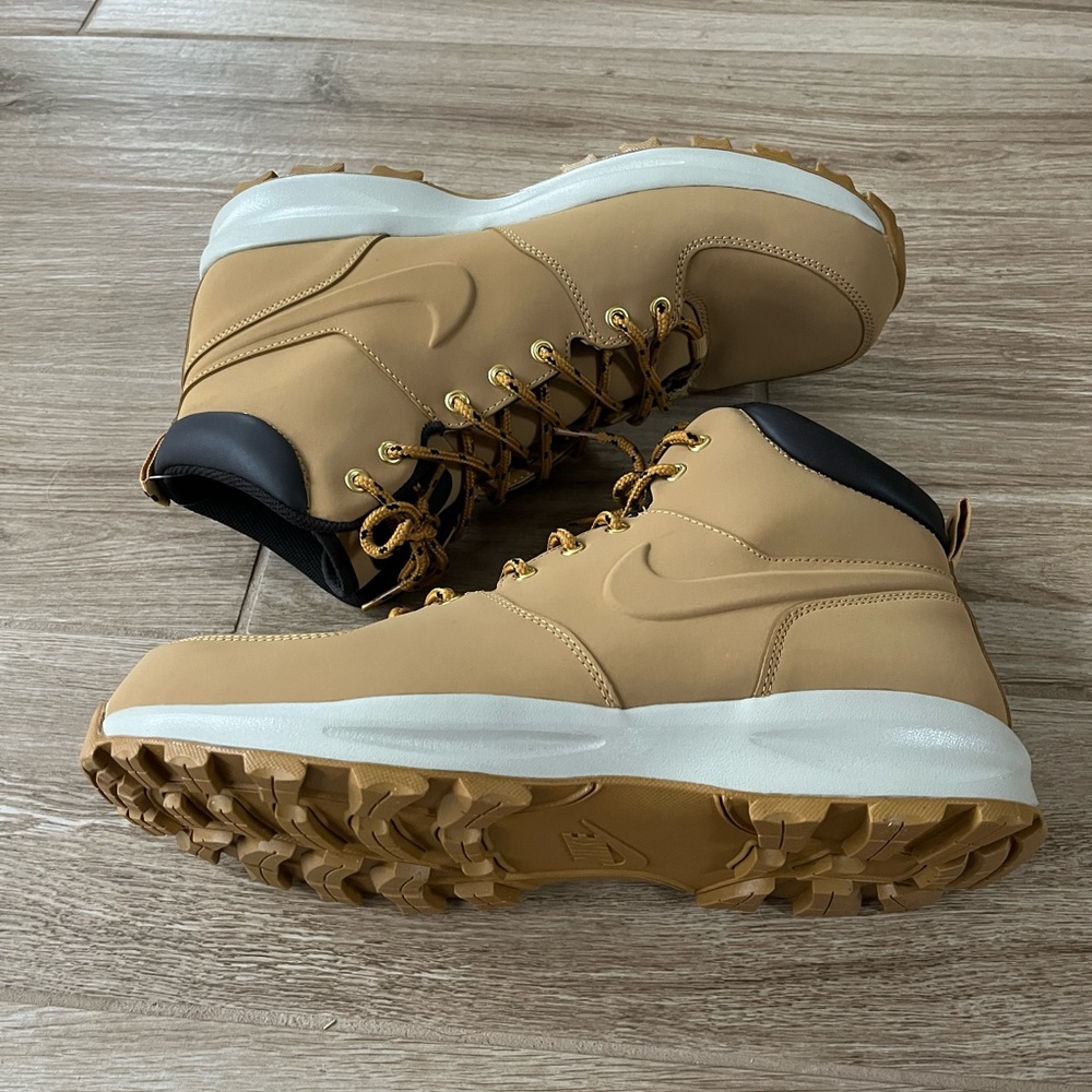 Nike Manoa Leather Beige